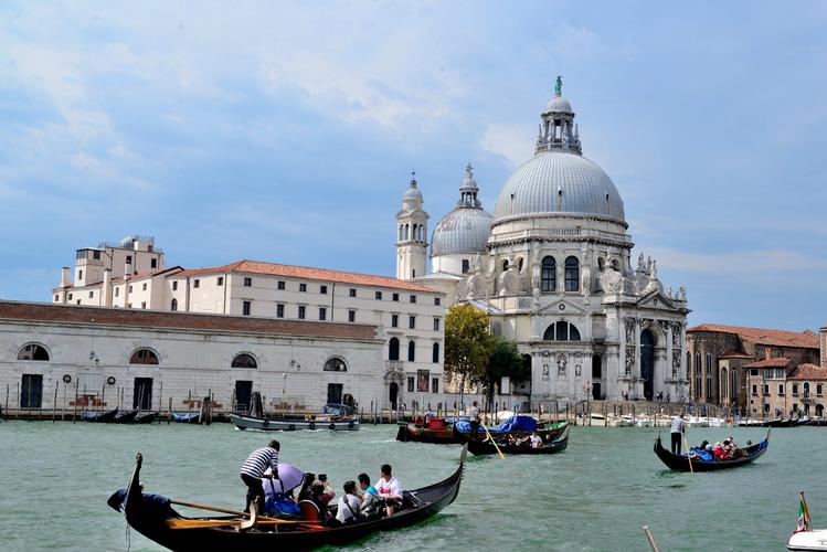 意大利的威尼斯有什么特产_意大利威尼斯的风土人情